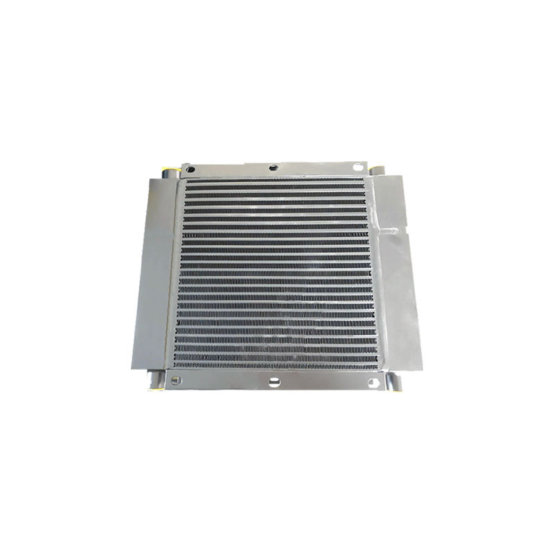 Plattfenad vattenkyld kylare